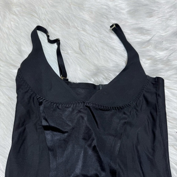 ⬇️$60 Body Hush black shape wear slip size L - Picture 3 of 6
